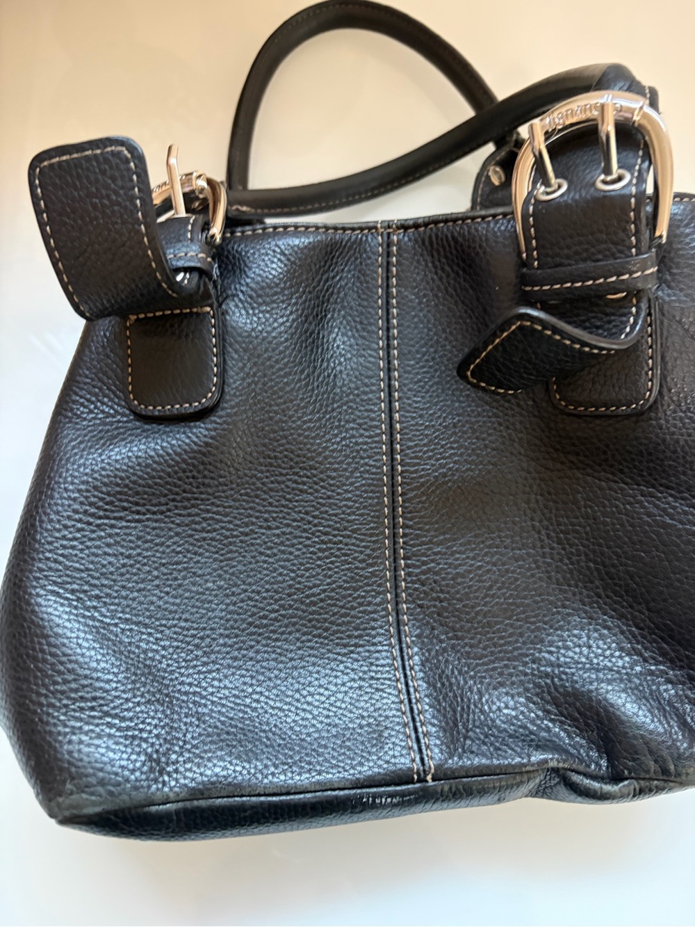 Y2K Tignanello Black Leather Shoulder Bag with Silver Hardware - Picture 10 of 13